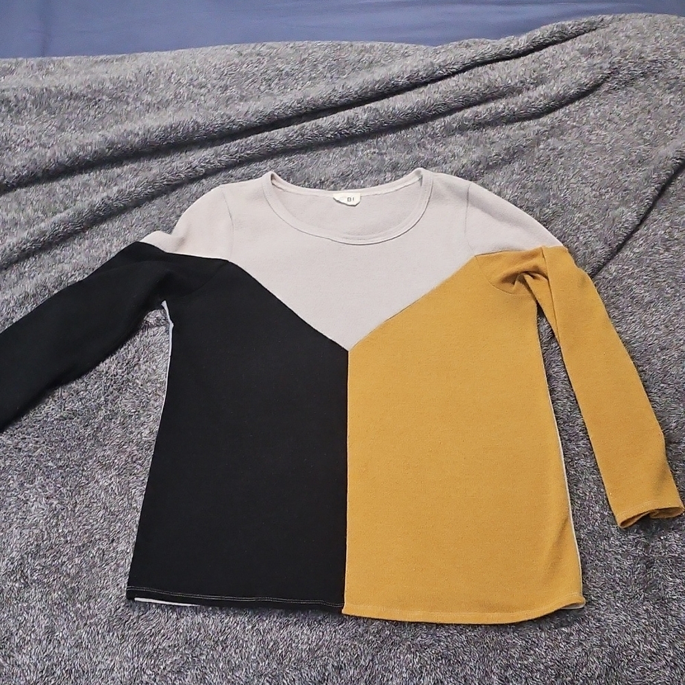 BiBi Beige Knit Top - Picture 2 of 5